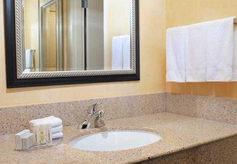 Courtyard By Marriott Oklahoma City Airport Exterior foto