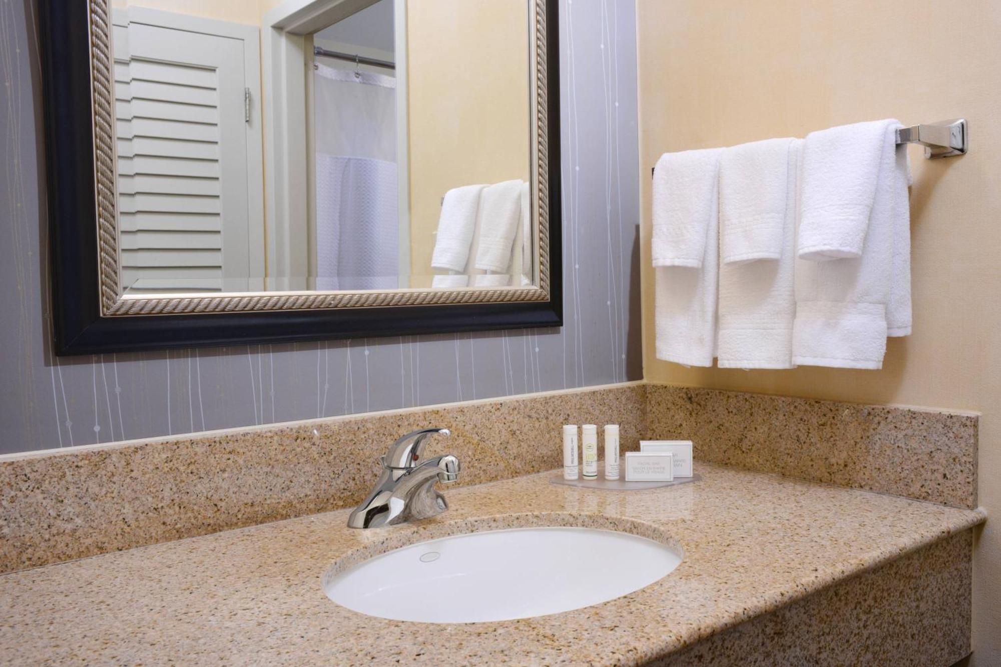 Courtyard By Marriott Oklahoma City Airport Exterior foto